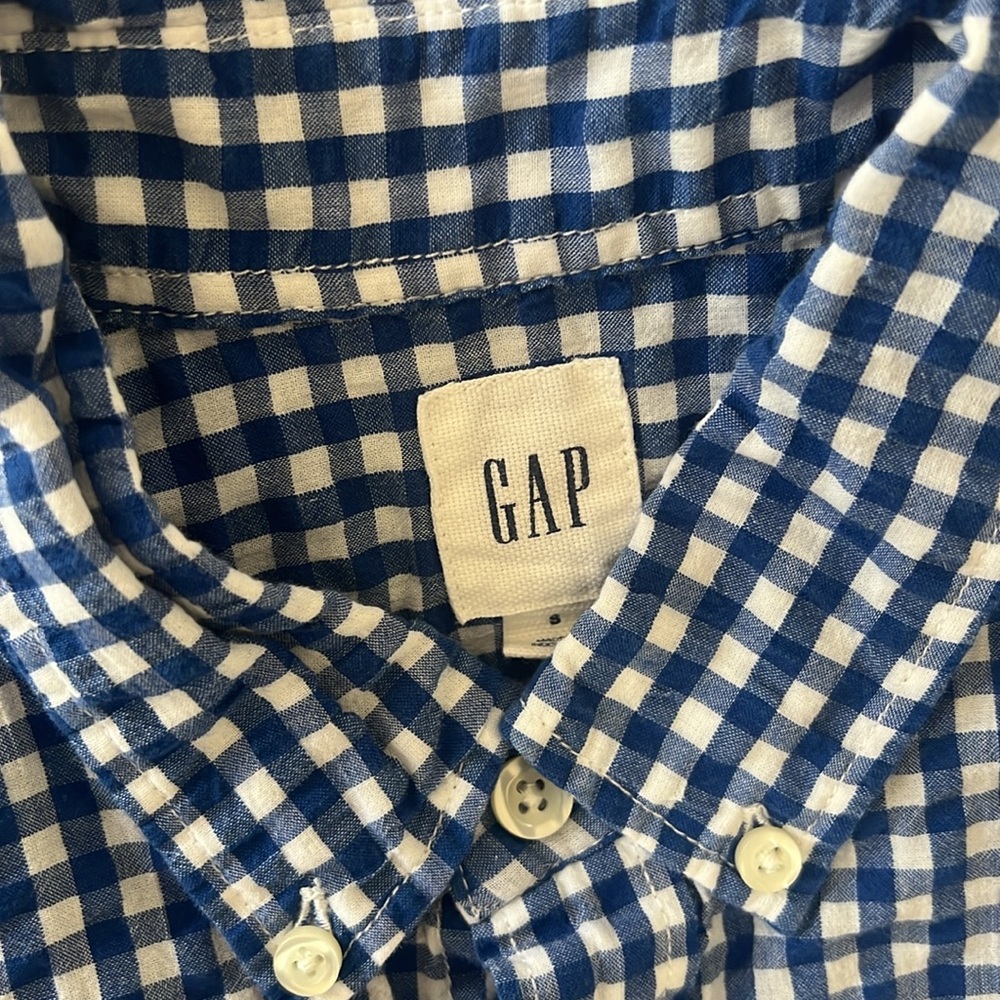 Gap - Picture 2 of 5